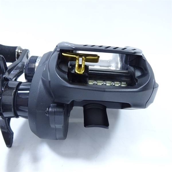 ２２ジリオンＴＷＨＤ１０００ＸＨ右